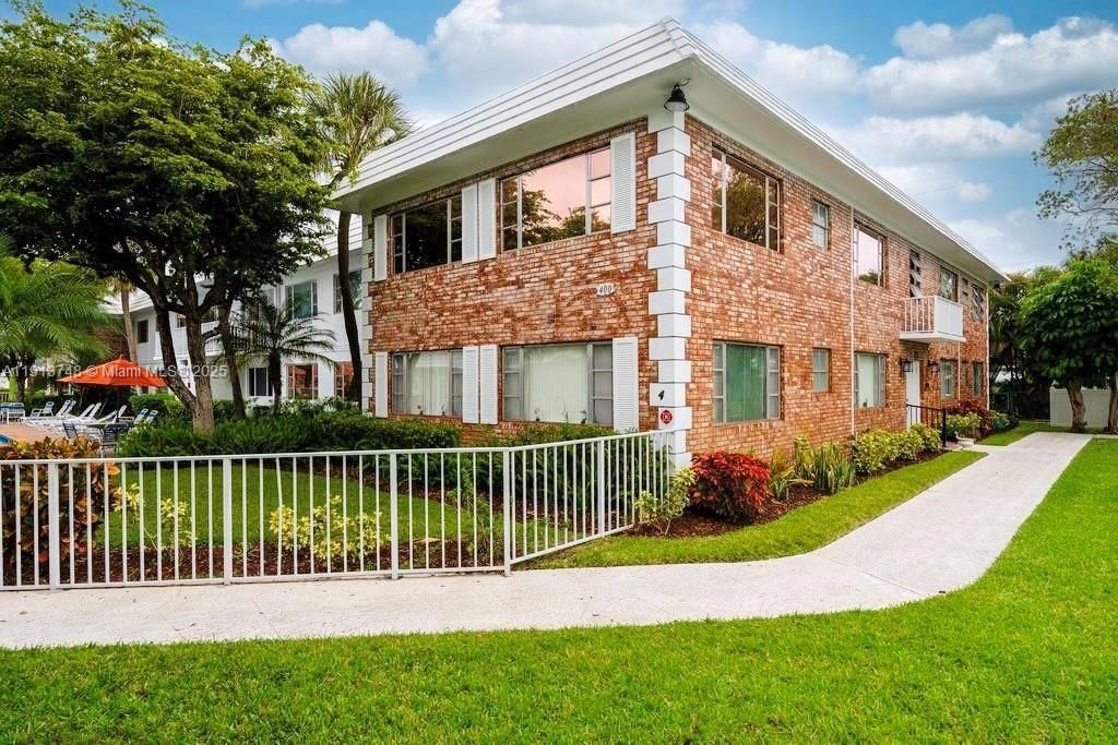 En Renta: $1,700 (2 camas, 2 baños, 930 Pies cuadrados)