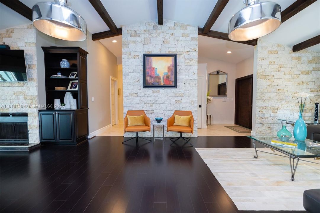 待售: $1,529,000 (4 贝兹, 3 浴室, 3218 平方英尺)