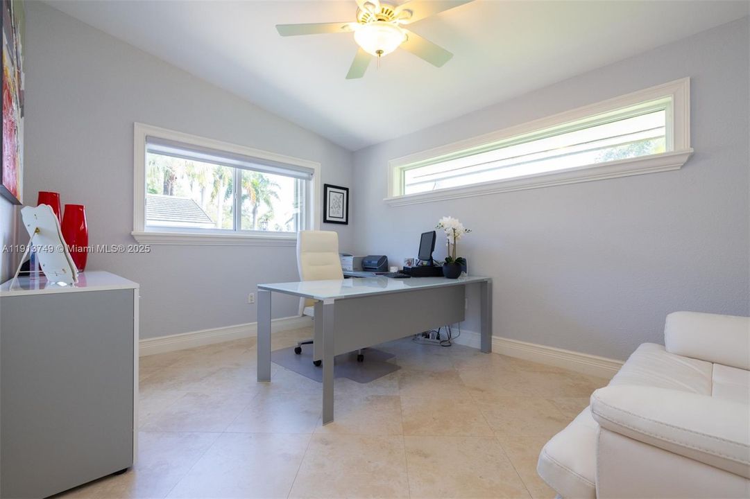 待售: $1,529,000 (4 贝兹, 3 浴室, 3218 平方英尺)