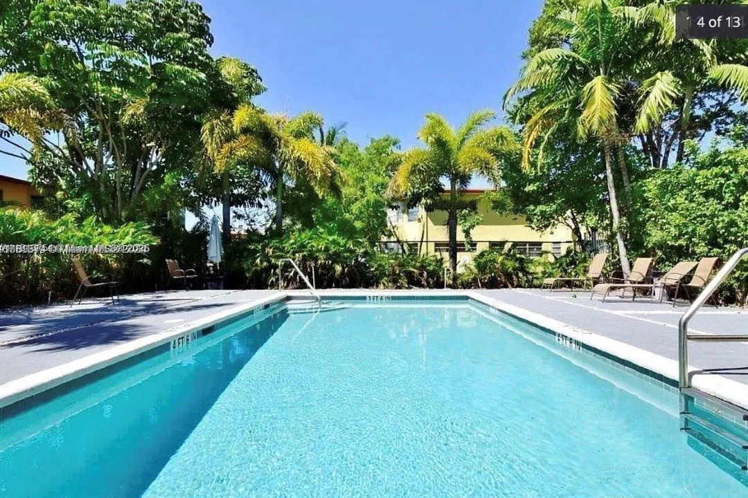 For Sale: $380,000 (2 beds, 2 baths, 1234 Square Feet)