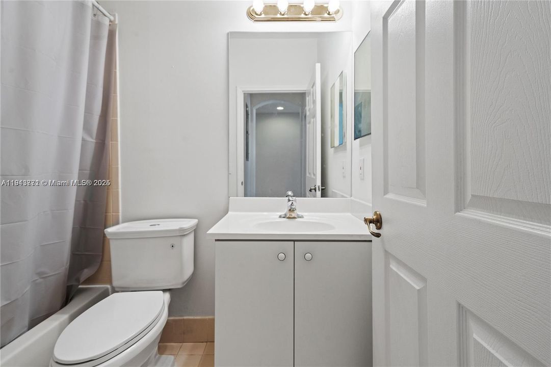 出租: $2,600 (4 贝兹, 3 浴室, 1544 平方英尺)