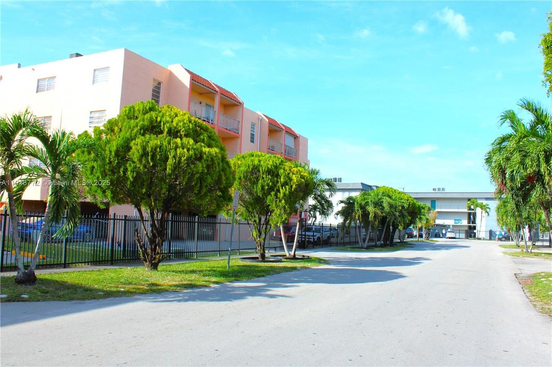 En Renta: $1,750 (1 camas, 1 baños, 700 Pies cuadrados)