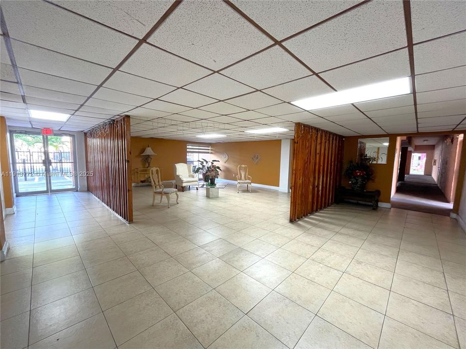 En Renta: $1,750 (1 camas, 1 baños, 700 Pies cuadrados)