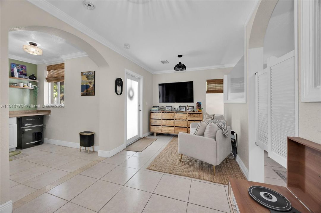 Active With Contract: $749,000 (3 beds, 2 baths, 2030 Square Feet)