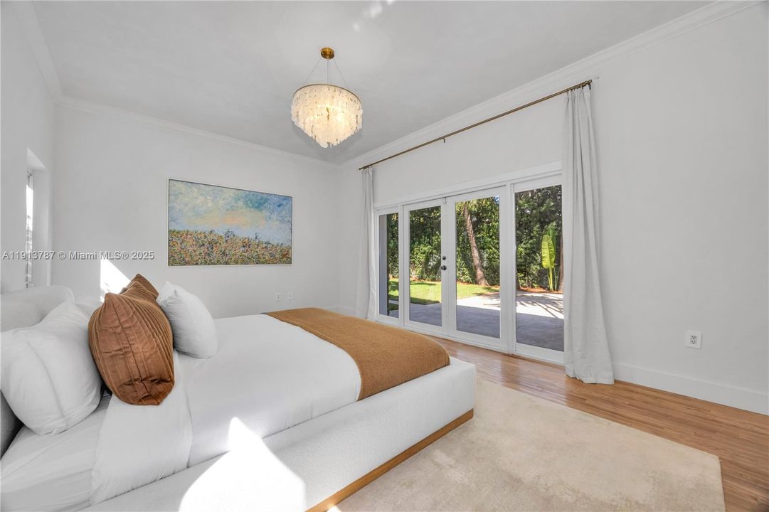 For Sale: $2,600,000 (3 beds, 3 baths, 1877 Square Feet)