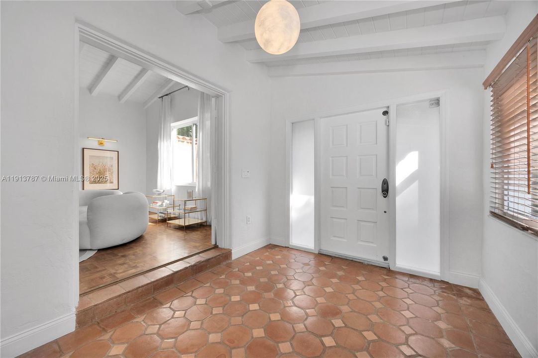 For Sale: $2,600,000 (3 beds, 3 baths, 1877 Square Feet)