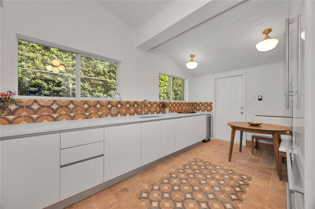 For Sale: $2,600,000 (3 beds, 3 baths, 1877 Square Feet)