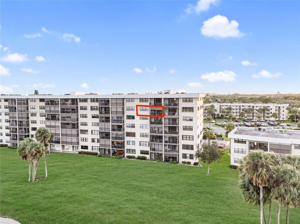 待售: $279,900 (2 贝兹, 2 浴室, 1050 平方英尺)