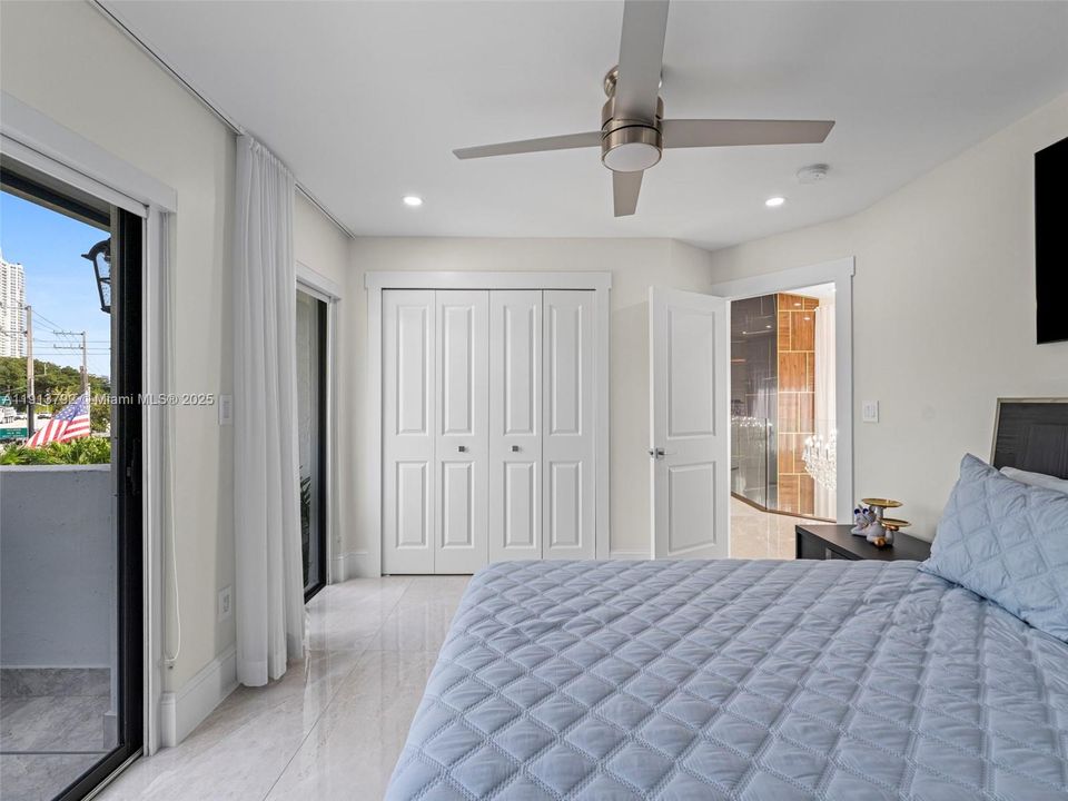 En Venta: $7,900,000 (4 camas, 3 baños, 3673 Pies cuadrados)