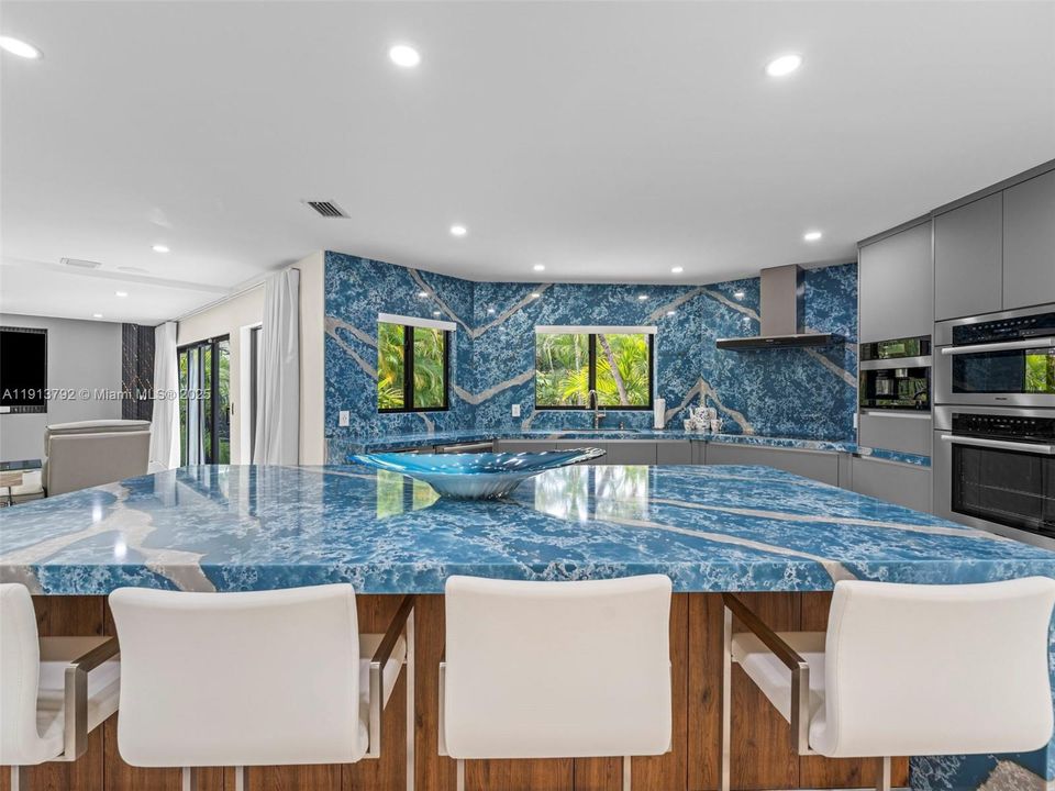 En Venta: $7,900,000 (4 camas, 3 baños, 3673 Pies cuadrados)