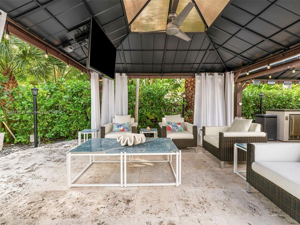 En Venta: $7,900,000 (4 camas, 3 baños, 3673 Pies cuadrados)