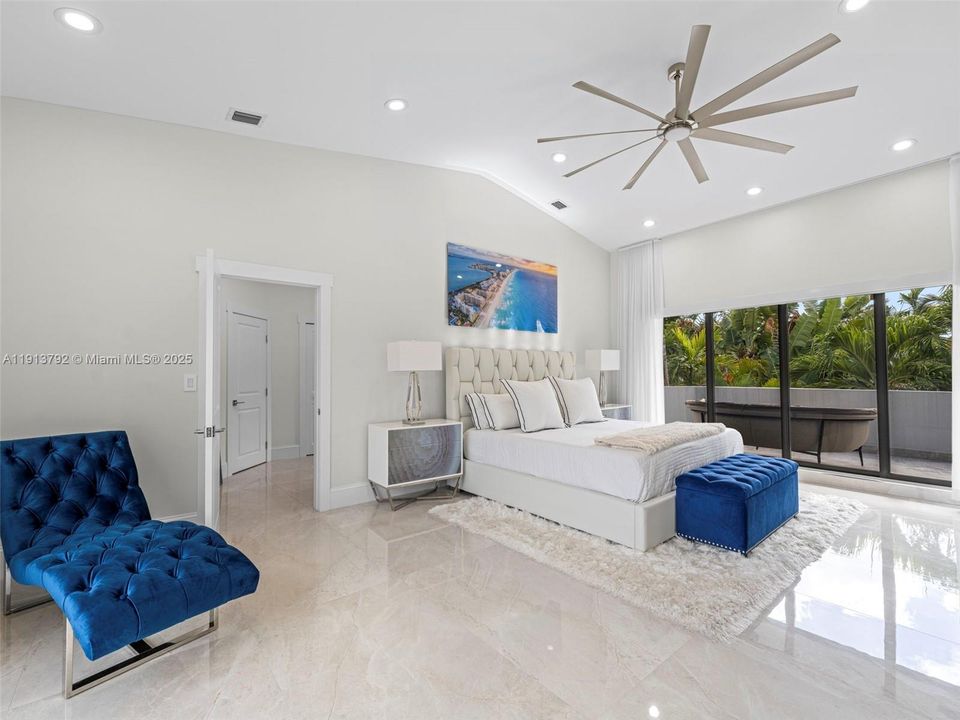 En Venta: $7,900,000 (4 camas, 3 baños, 3673 Pies cuadrados)