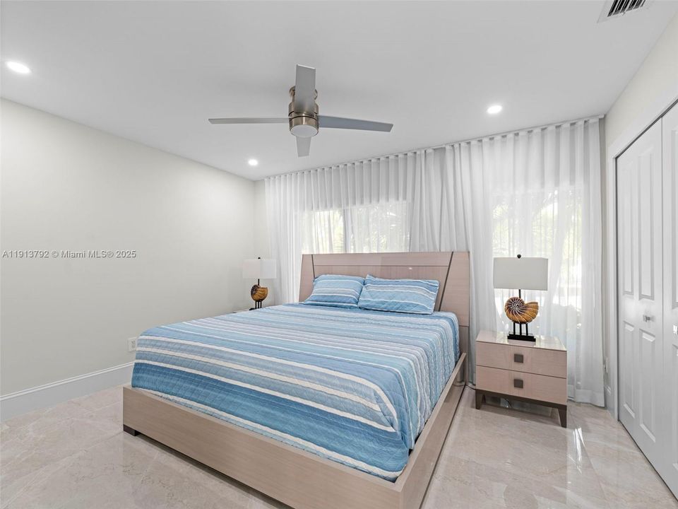 En Venta: $7,900,000 (4 camas, 3 baños, 3673 Pies cuadrados)