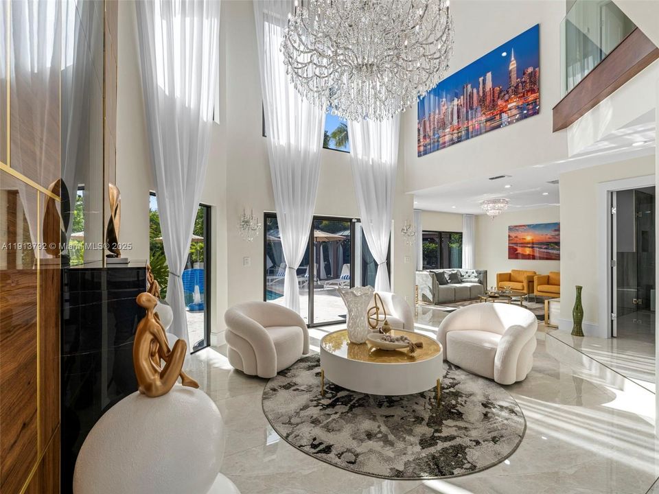 En Venta: $7,900,000 (4 camas, 3 baños, 3673 Pies cuadrados)