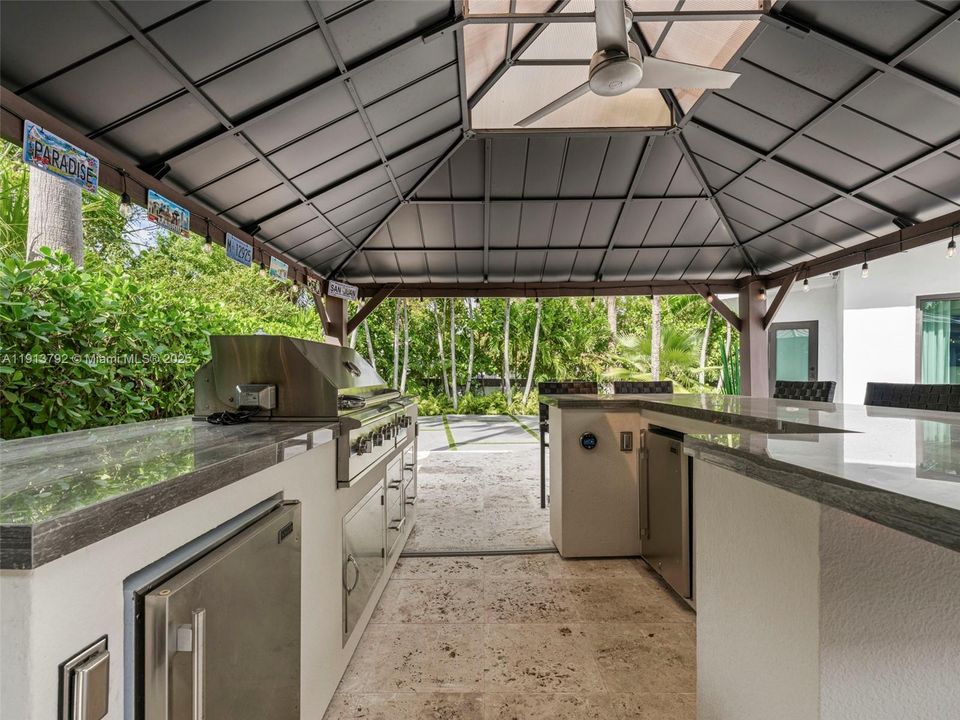 En Venta: $7,900,000 (4 camas, 3 baños, 3673 Pies cuadrados)