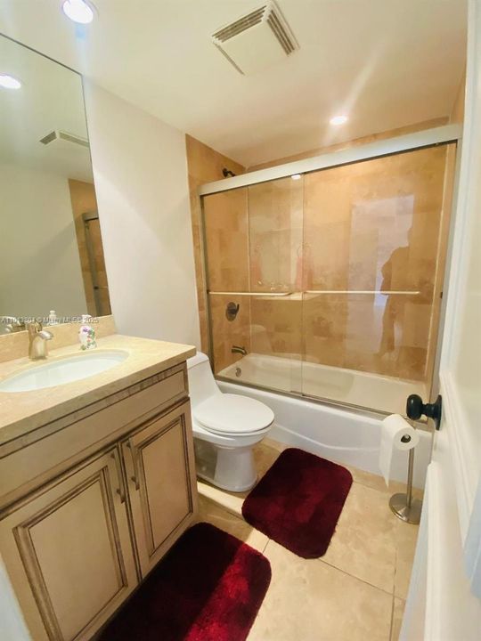 For Rent: $4,350 (2 beds, 2 baths, 1311 Square Feet)