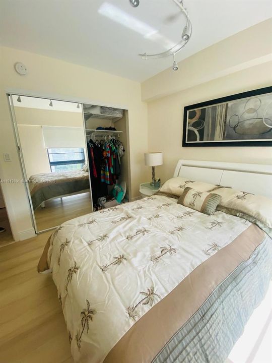 For Rent: $4,350 (2 beds, 2 baths, 1311 Square Feet)