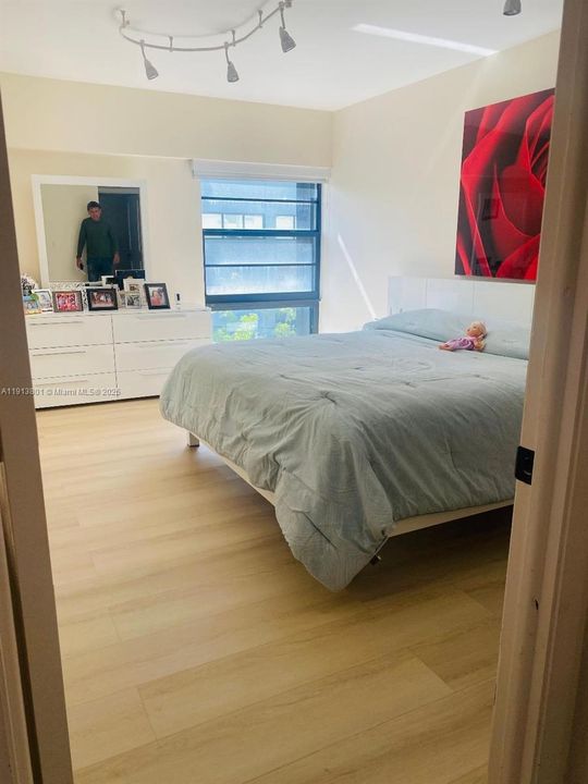 For Rent: $4,350 (2 beds, 2 baths, 1311 Square Feet)