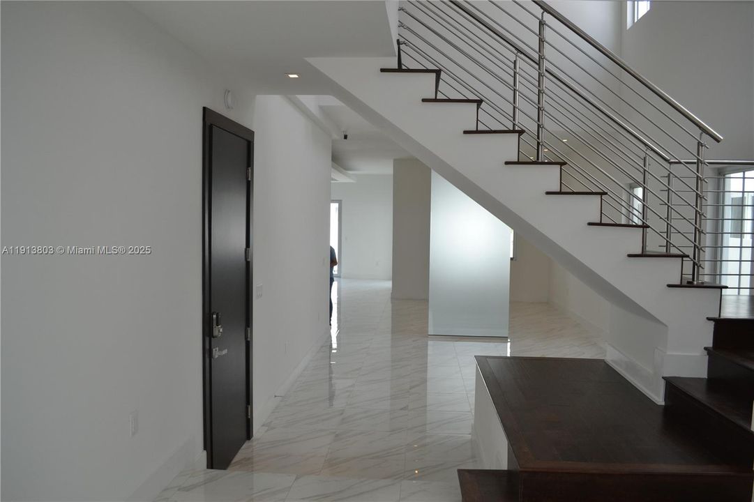 For Rent: $7,200 (4 beds, 4 baths, 3538 Square Feet)