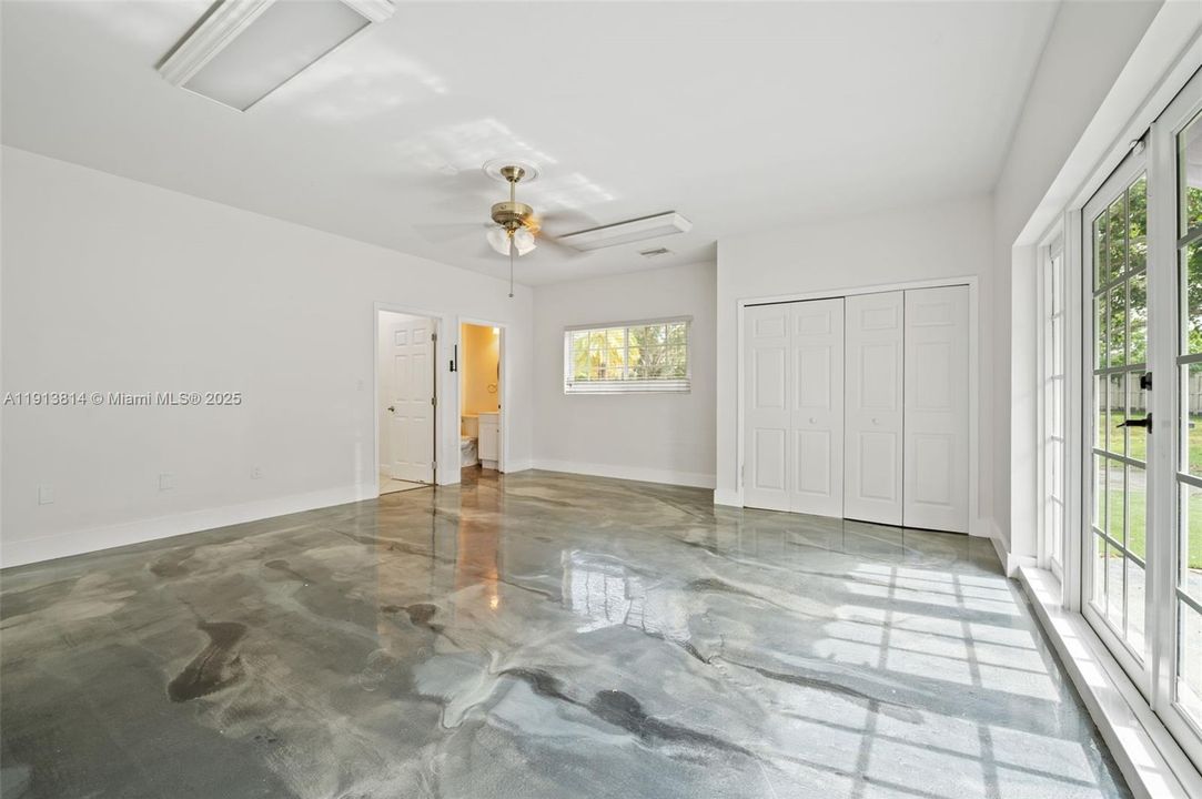 For Rent: $18,500 (6 beds, 7 baths, 5856 Square Feet)