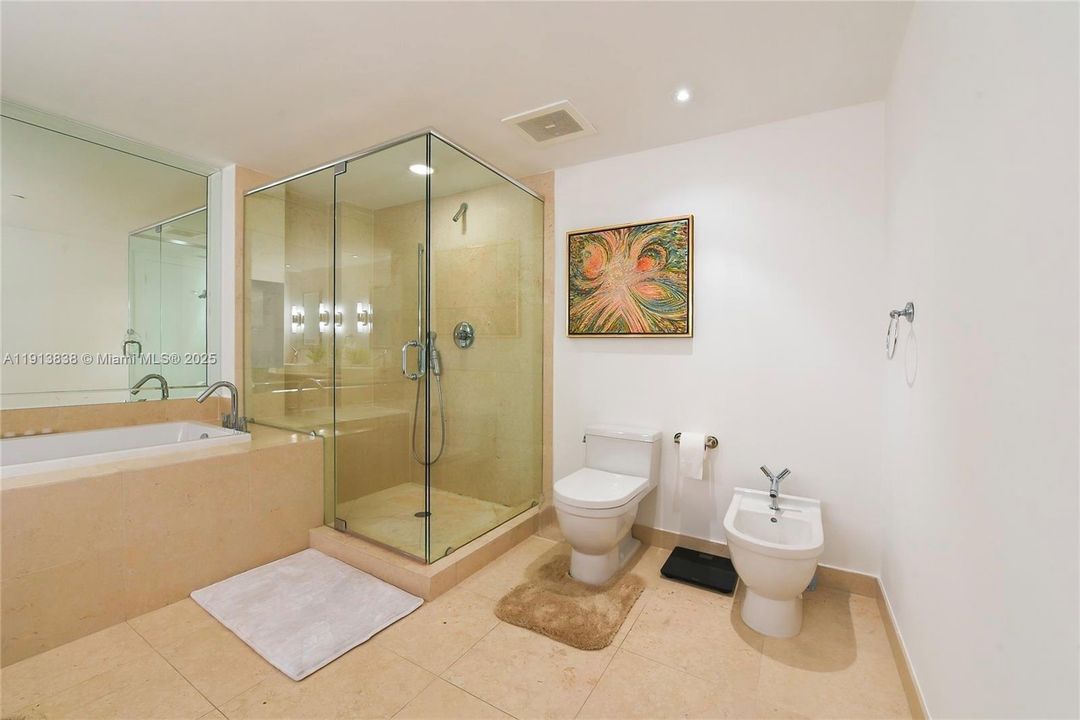 Recientemente alquilado: $6,400 (3 camas, 2 baños, 1450 Pies cuadrados)