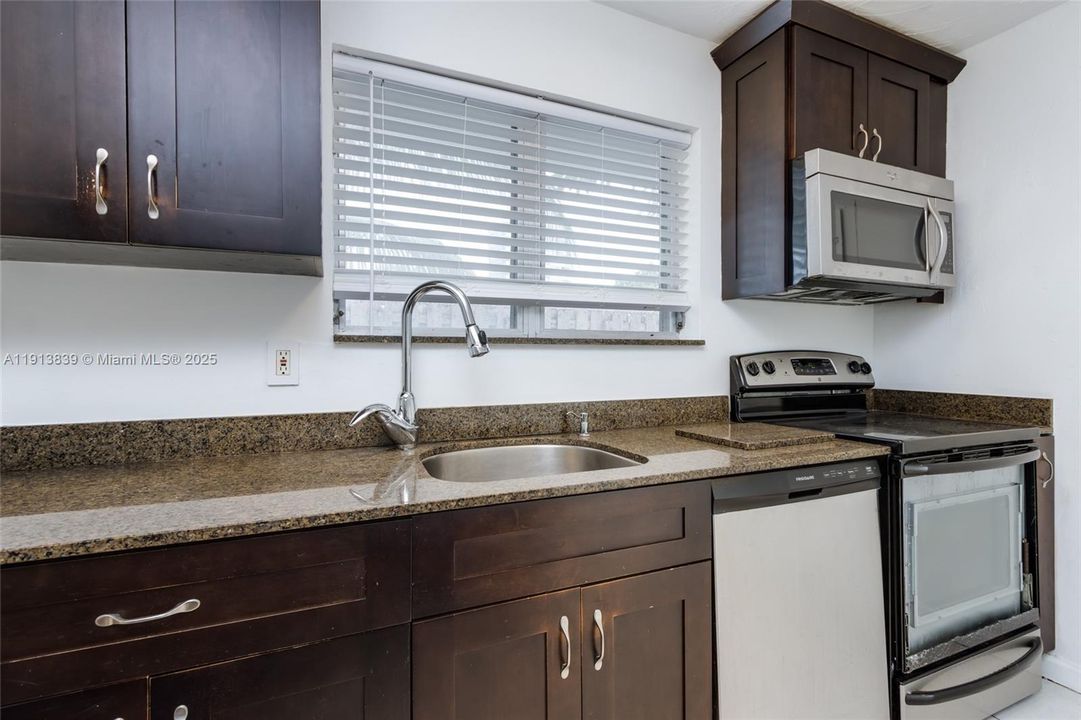 Active With Contract: $1,500,000 (0 beds, 0 baths, 2275 Square Feet)