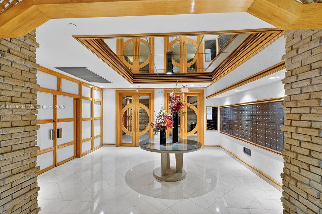 待售: $1,450,000 (2 贝兹, 3 浴室, 1882 平方英尺)