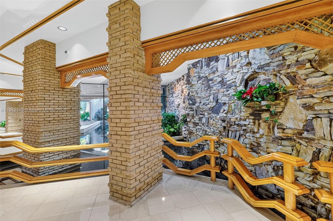 待售: $1,450,000 (2 贝兹, 3 浴室, 1882 平方英尺)