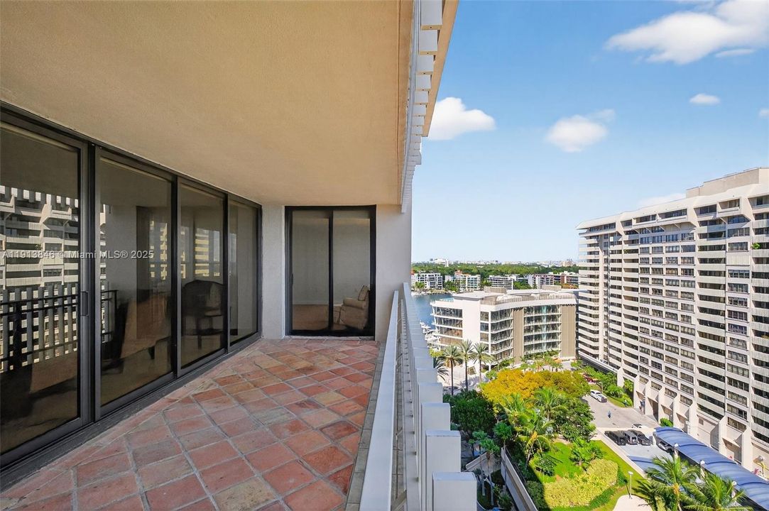 待售: $1,450,000 (2 贝兹, 3 浴室, 1882 平方英尺)