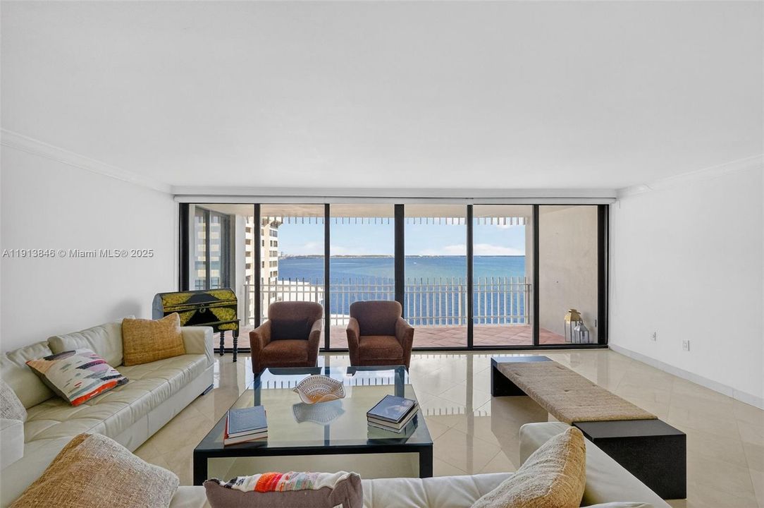 待售: $1,450,000 (2 贝兹, 3 浴室, 1882 平方英尺)