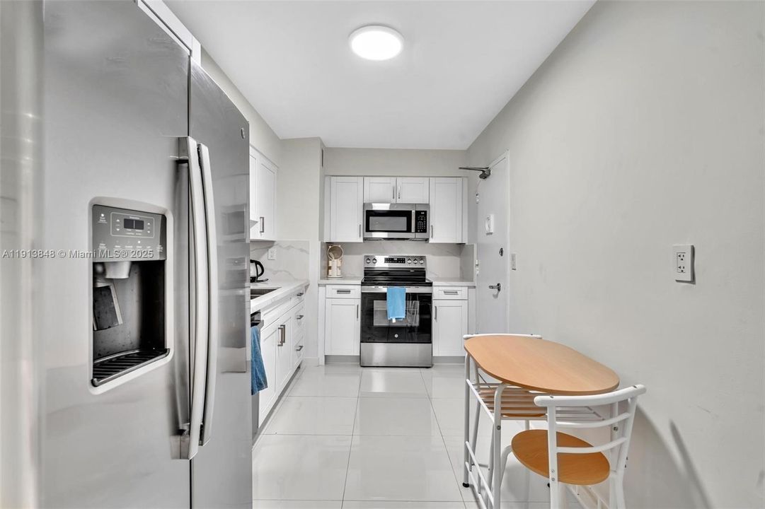 В аренду: $3,550 (1 спален, 1 ванн, 905 Квадратных фут)