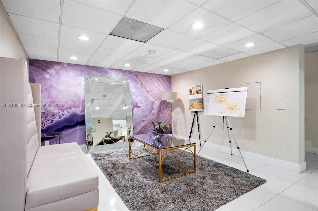 В аренду: $2,350 (1 спален, 1 ванн, 790 Квадратных фут)