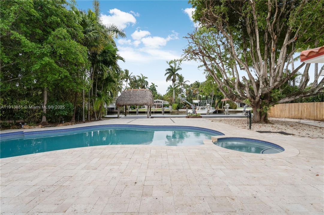 For Rent: $9,000 (3 beds, 2 baths, 2197 Square Feet)