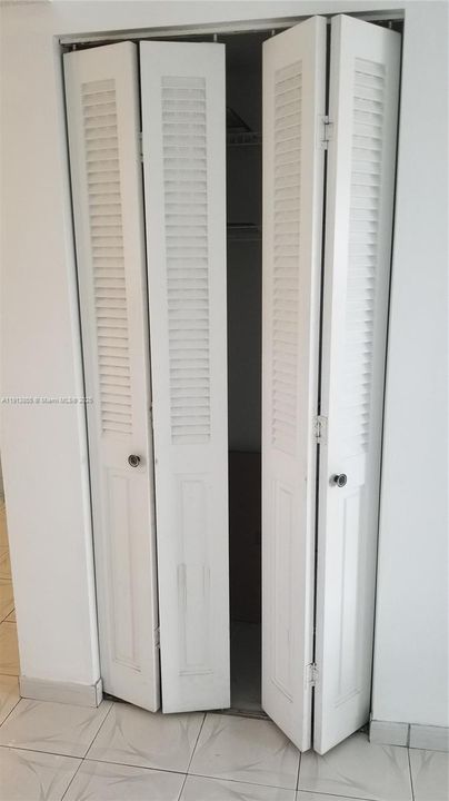 待售: $155,000 (1 贝兹, 1 浴室, 625 平方英尺)