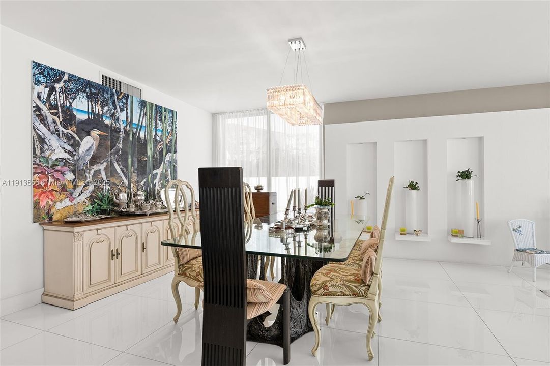 Beautiful, large dining area perfectly situated between the kitchen and living room