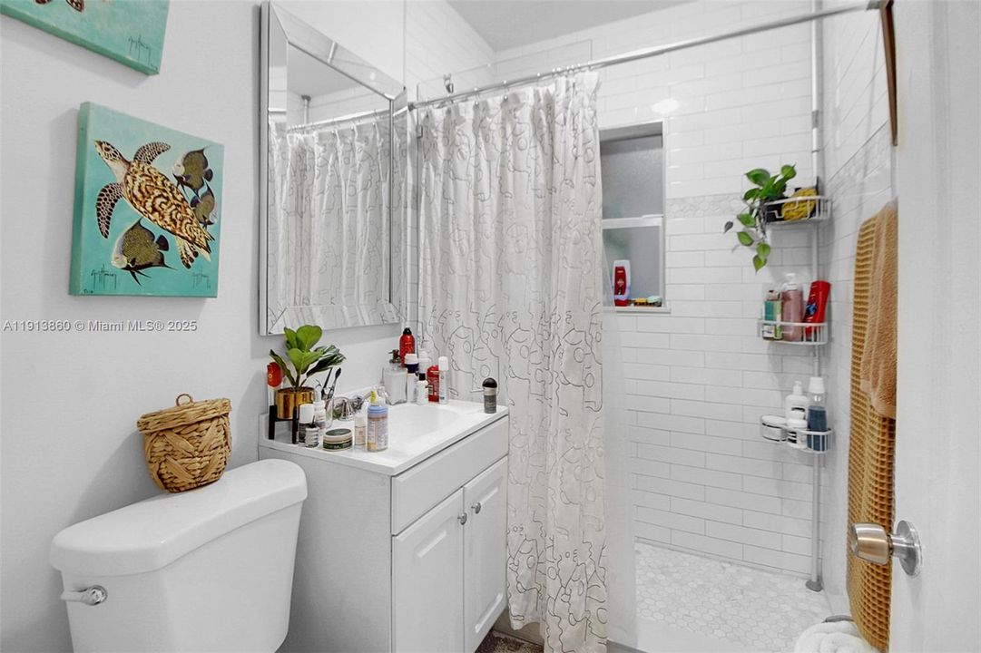 待售: $750,000 (0 贝兹, 0 浴室, 1716 平方英尺)