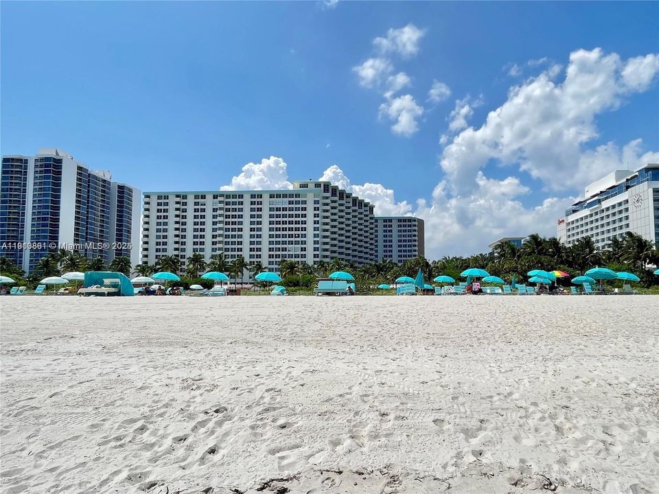 Recently Rented: $2,250 (0 beds, 1 baths, 600 Square Feet)