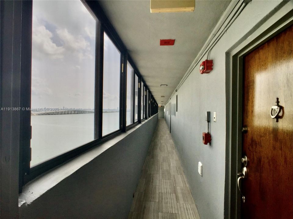 For Rent: $3,400 (2 beds, 2 baths, 1228 Square Feet)