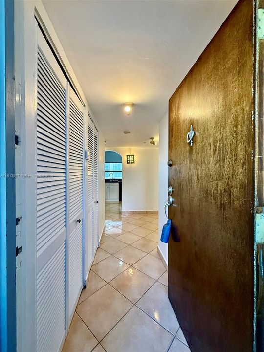 For Rent: $3,400 (2 beds, 2 baths, 1228 Square Feet)