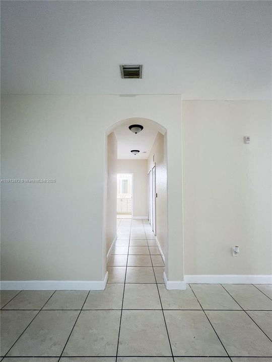 待售: $265,000 (3 贝兹, 2 浴室, 1166 平方英尺)