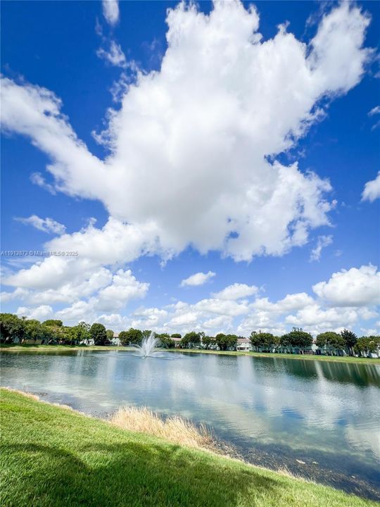 待售: $265,000 (3 贝兹, 2 浴室, 1166 平方英尺)