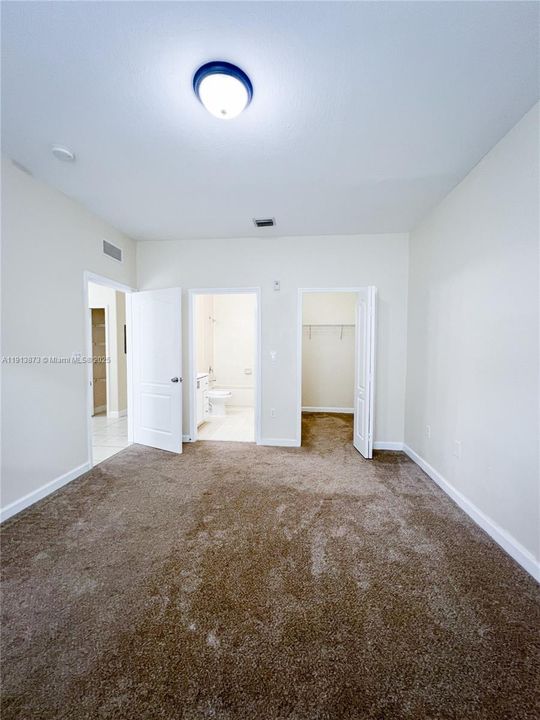 待售: $265,000 (3 贝兹, 2 浴室, 1166 平方英尺)