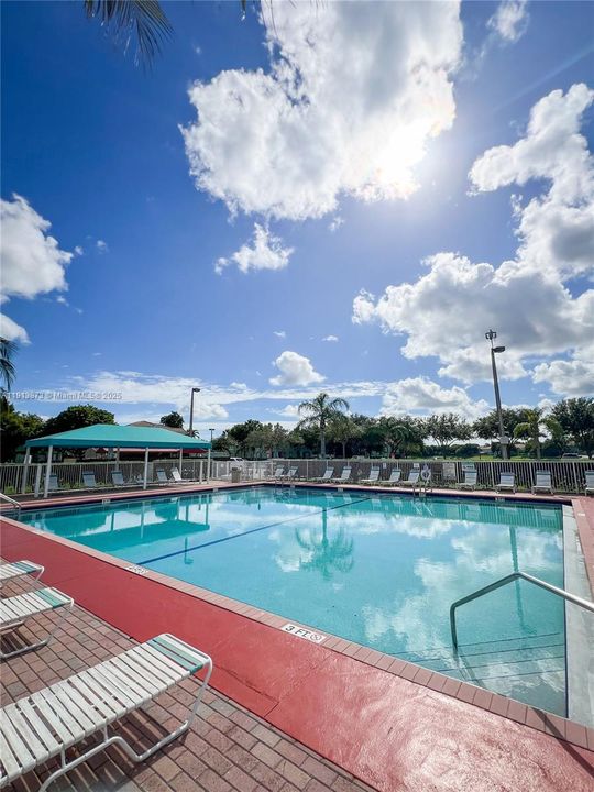 待售: $265,000 (3 贝兹, 2 浴室, 1166 平方英尺)