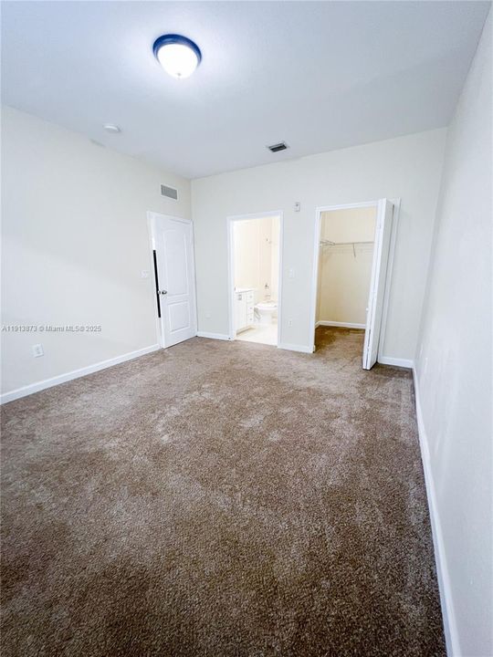 待售: $265,000 (3 贝兹, 2 浴室, 1166 平方英尺)