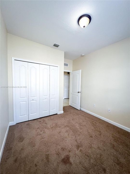 待售: $265,000 (3 贝兹, 2 浴室, 1166 平方英尺)