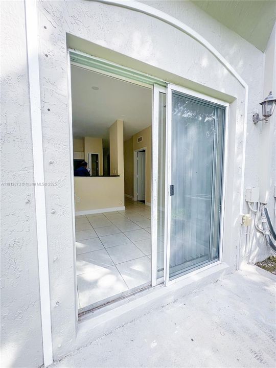 待售: $265,000 (3 贝兹, 2 浴室, 1166 平方英尺)