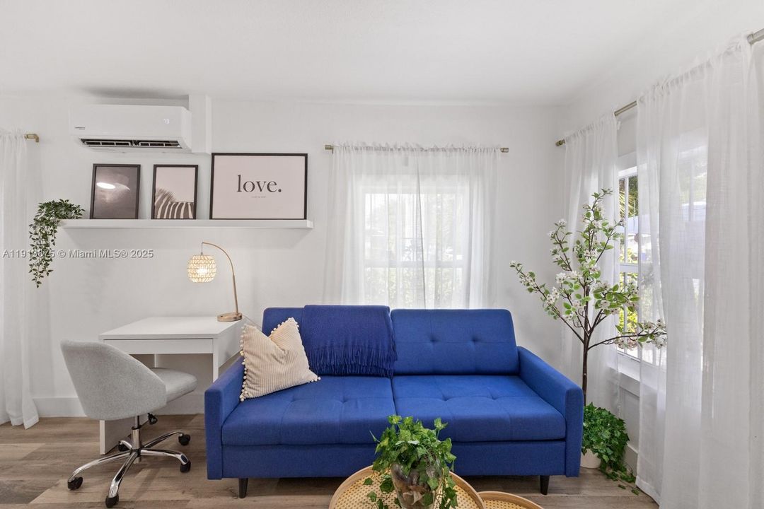 待售: $675,000 (3 贝兹, 3 浴室, 1181 平方英尺)