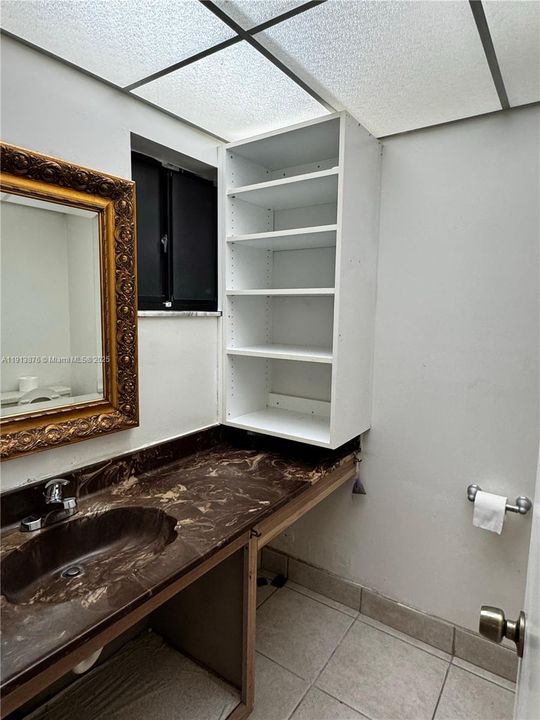 Недавно арендовано: $1,950 (1 спален, 1 ванн, 705 Квадратных фут)