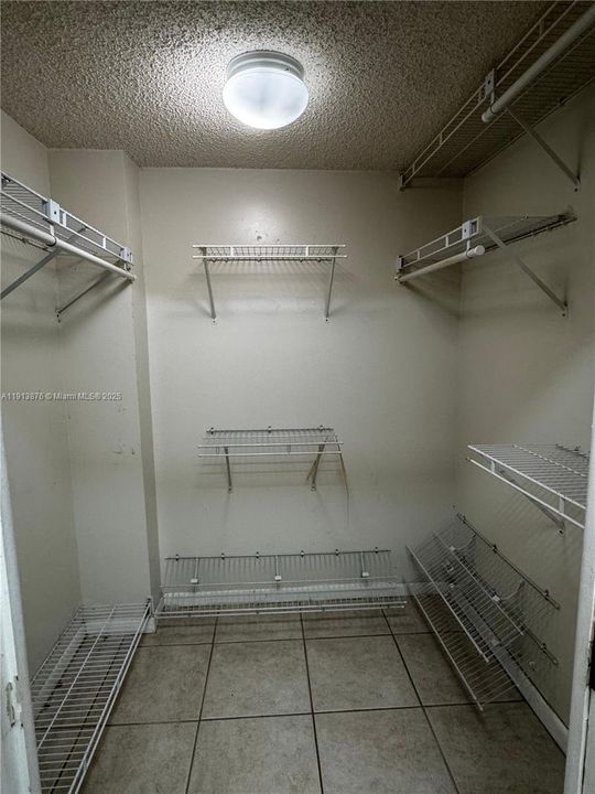 Недавно арендовано: $1,950 (1 спален, 1 ванн, 705 Квадратных фут)