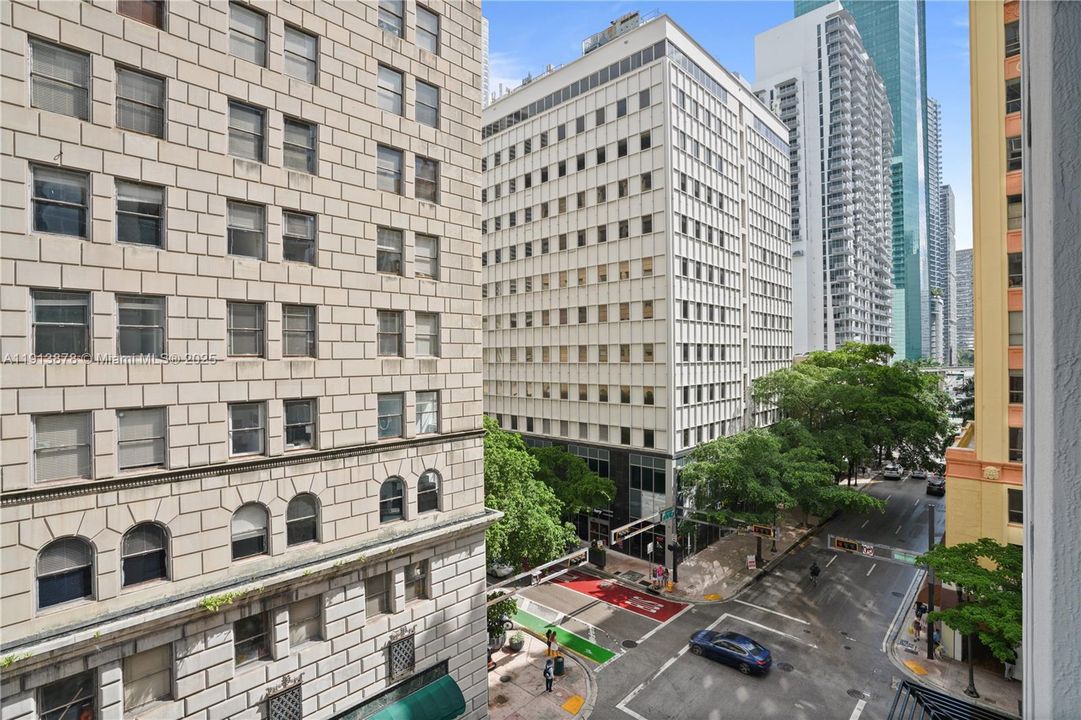 待售: $395,000 (1 贝兹, 1 浴室, 736 平方英尺)